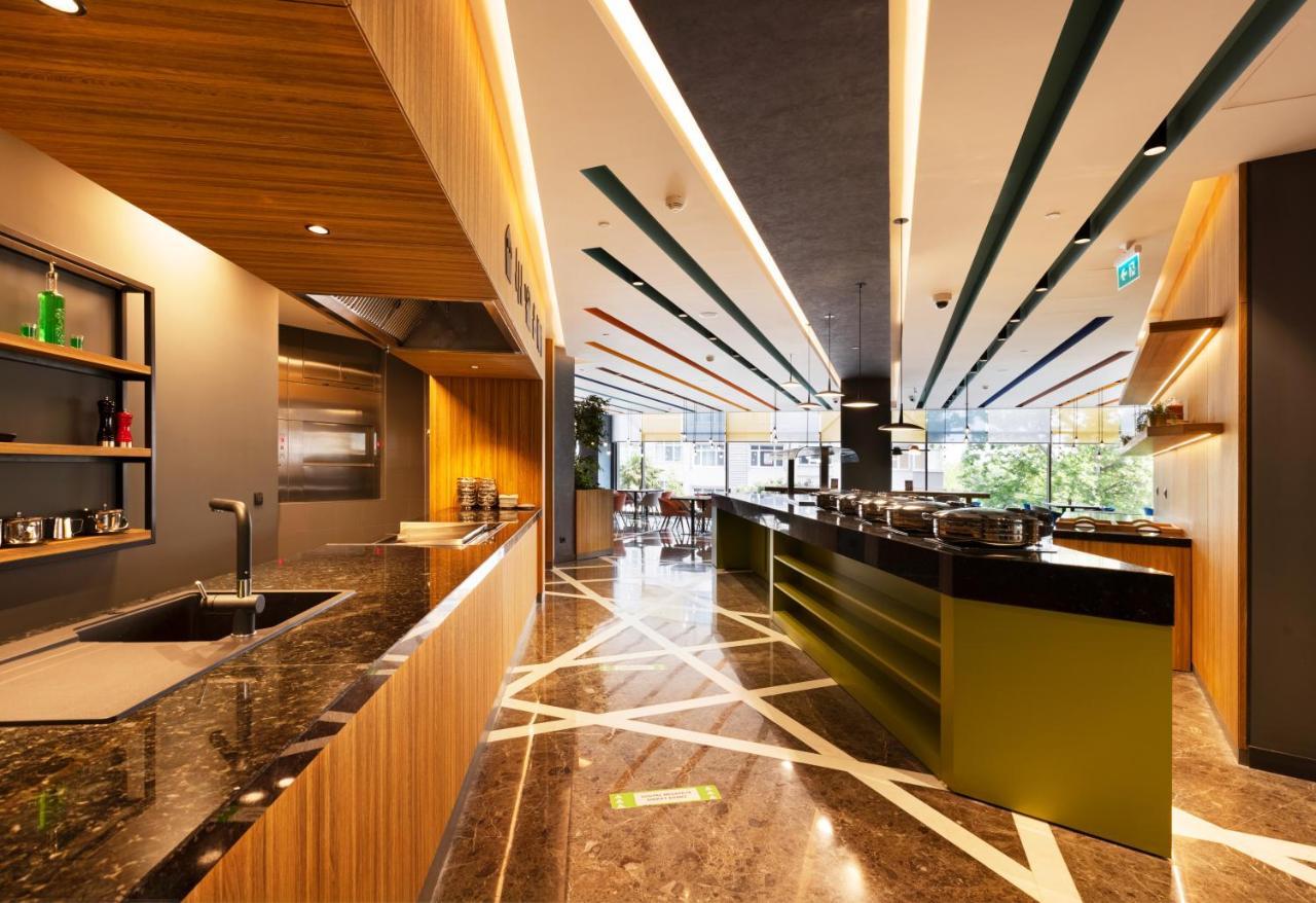 Ibis Styles Istanbul Merter Bagian luar foto The kitchen