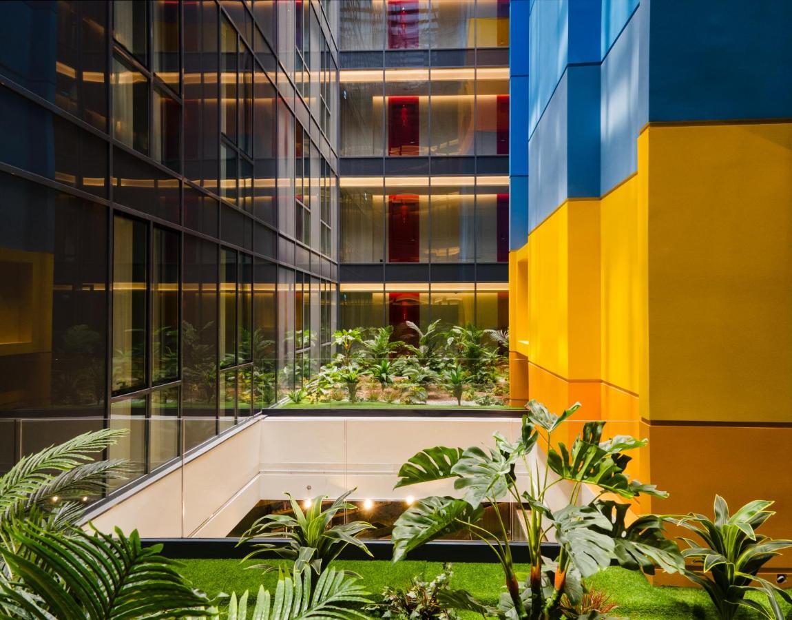 Ibis Styles Istanbul Merter Bagian luar foto The interior of the hotel