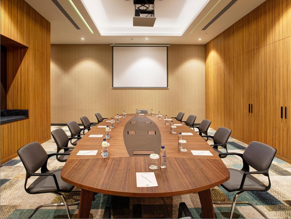 Ibis Styles Istanbul Merter Bagian luar foto Meeting room