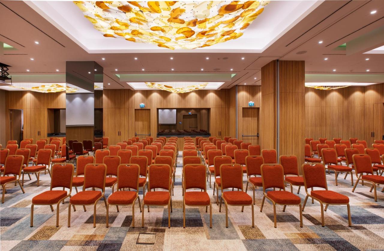 Ibis Styles Istanbul Merter Bagian luar foto The ballroom