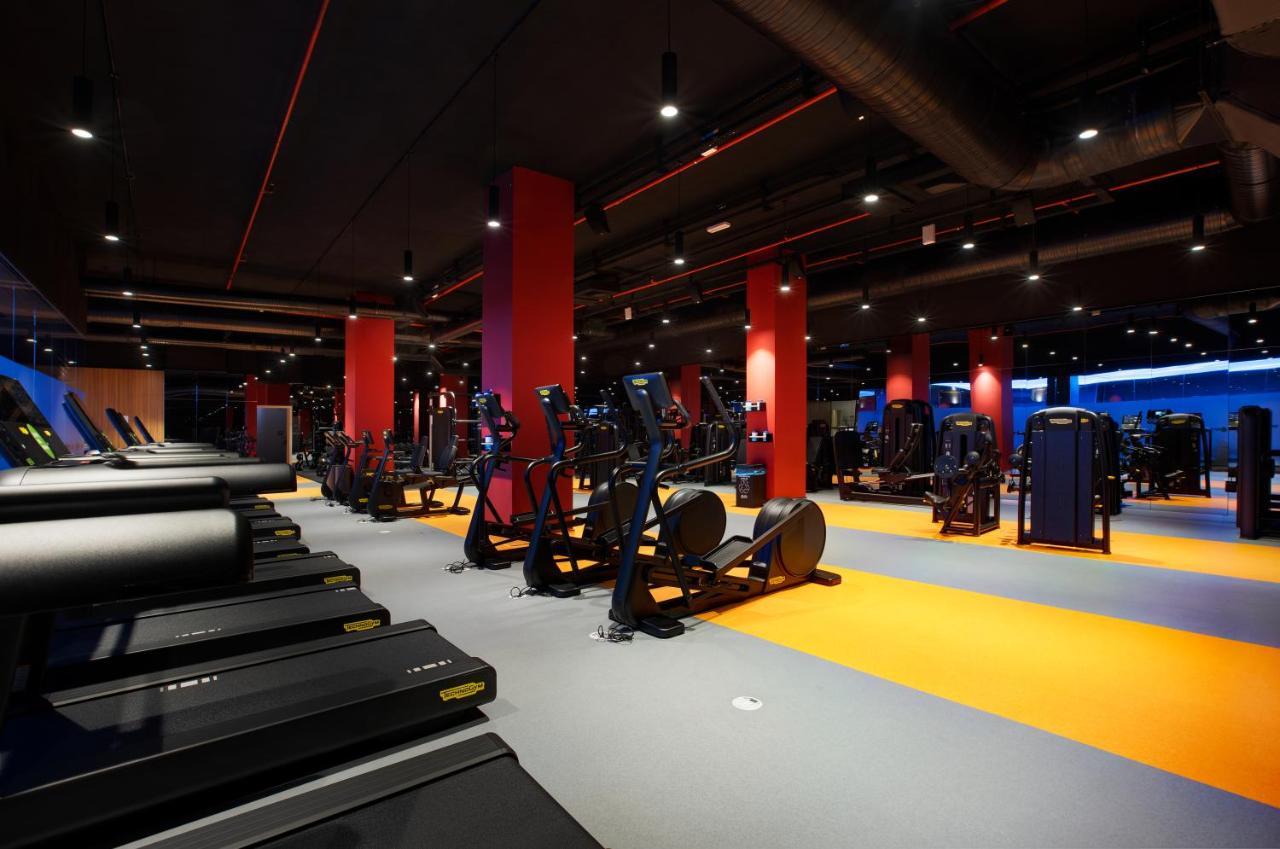 Ibis Styles Istanbul Merter Bagian luar foto The gym at the hotel