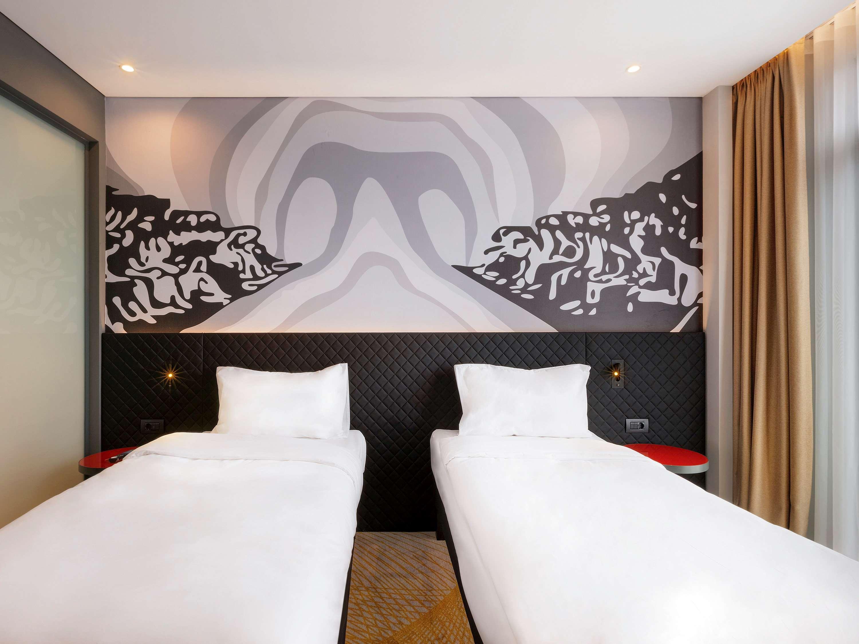 Ibis Styles Istanbul Merter Bagian luar foto A room at the hotel
