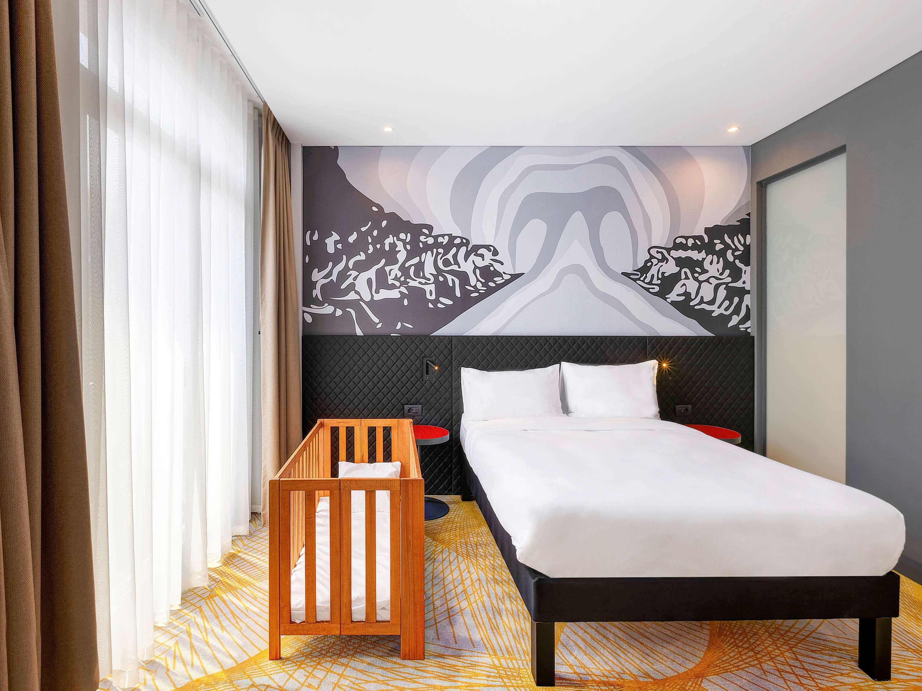 Ibis Styles Istanbul Merter Bagian luar foto A room at the hotel