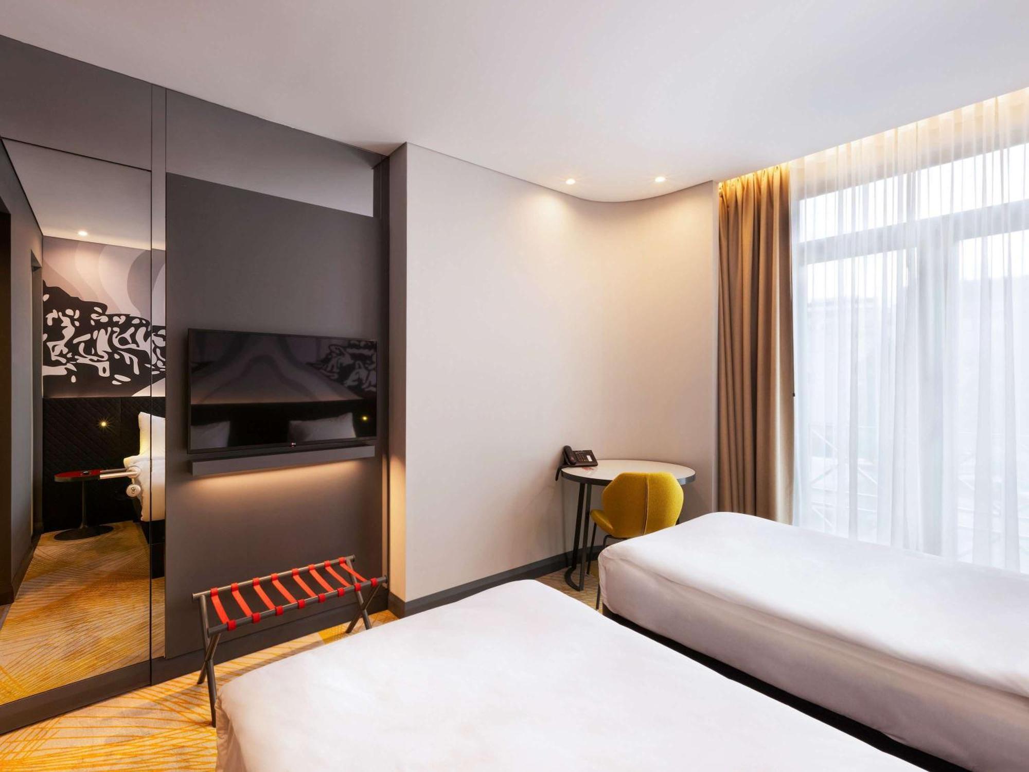 Ibis Styles Istanbul Merter Bagian luar foto Deluxe room