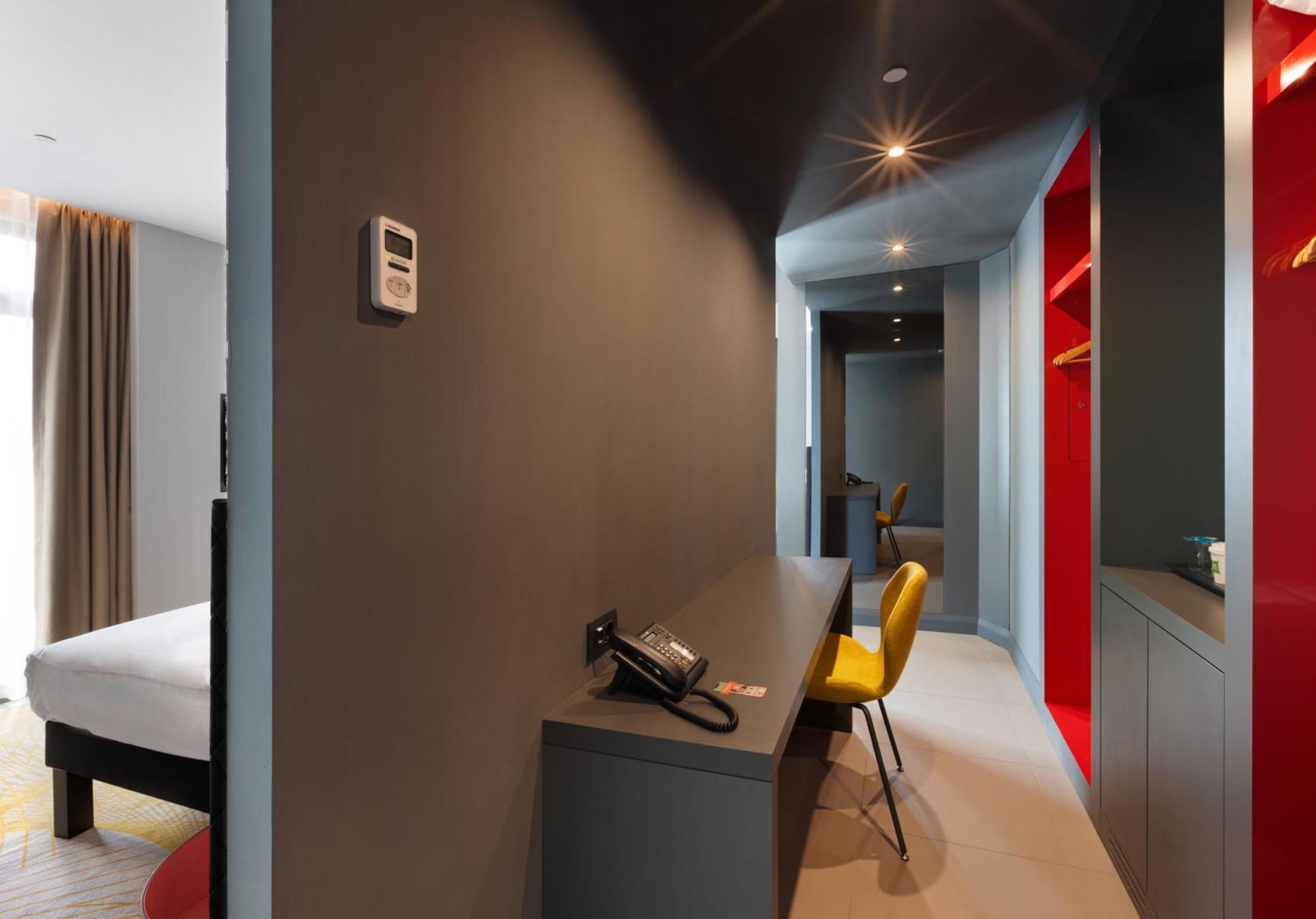 Ibis Styles Istanbul Merter Ruang foto A room at the hotel